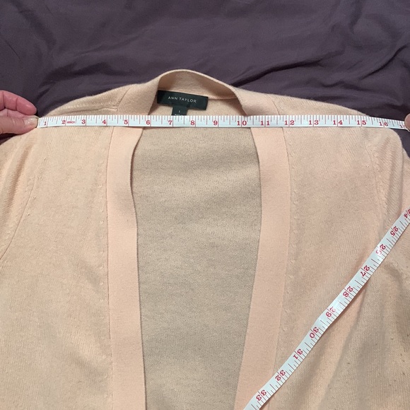 Ann Taylor cardigan size small - Picture 5 of 6